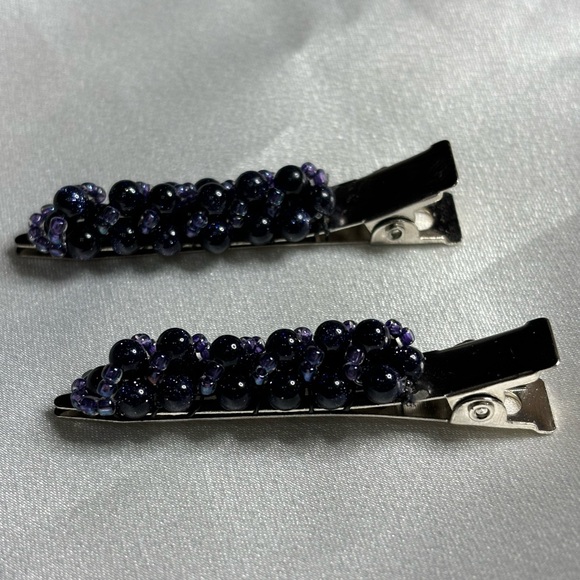 Hand crafted hair clips-Blue Goldstone beads & rainbow tanzanite seed beads - Picture 5 of 6